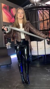 2 cop girls tip 10 if you re into us part 8