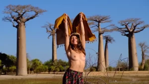 Flashing at the baobabs i know i look like a granny with my skirt and part 1