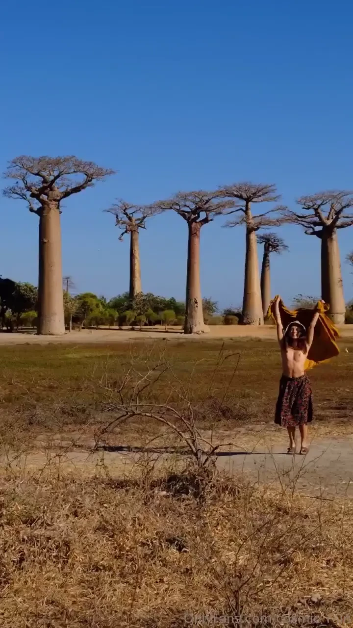 Flashing at the baobabs i know i look like a granny with my skirt and part 2 