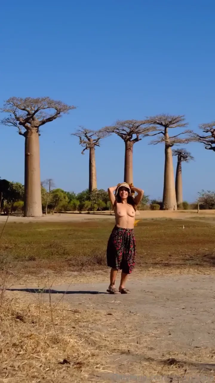 Flashing at the baobabs i know i look like a granny with my skirt and 