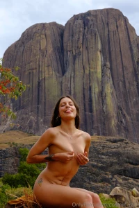 I m looking for a place to sit can i use your part 2