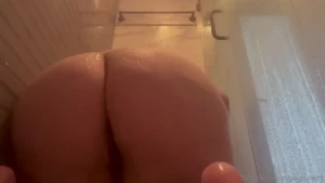 Explore my body in the shower hehe also a short pov from behind of