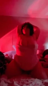 Aaaand more bouncing bc it s fun and turned me on happy titty tuesday