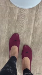 Omg i got these red ped socks so sweaty and dirty at work like and part 2