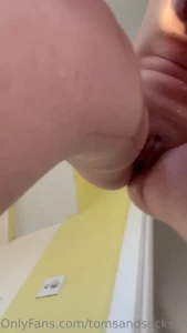 Mmmm i love cum so much and love it even more when my sissy cuck fianc