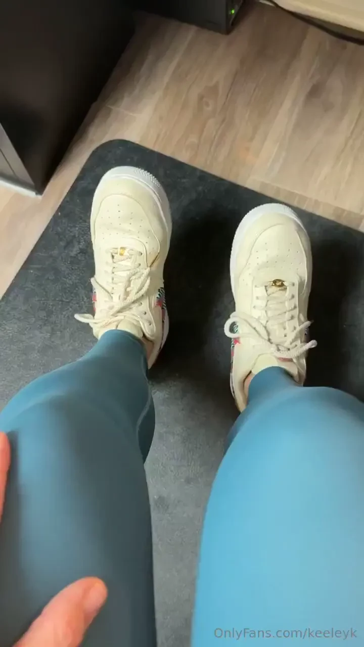 My little ped socks are getting so so sweaty in my shoes today like part 2 