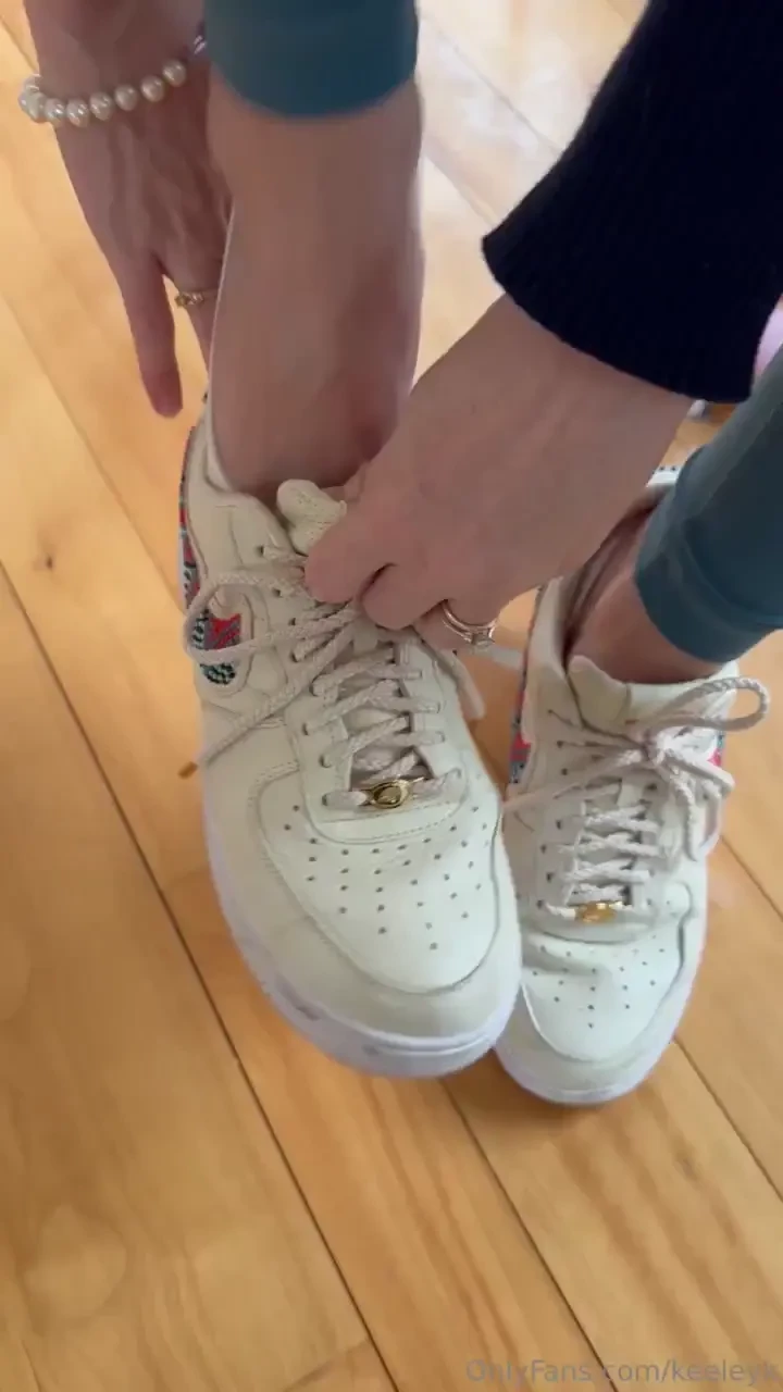 My little ped socks are getting so so sweaty in my shoes today like part 1 