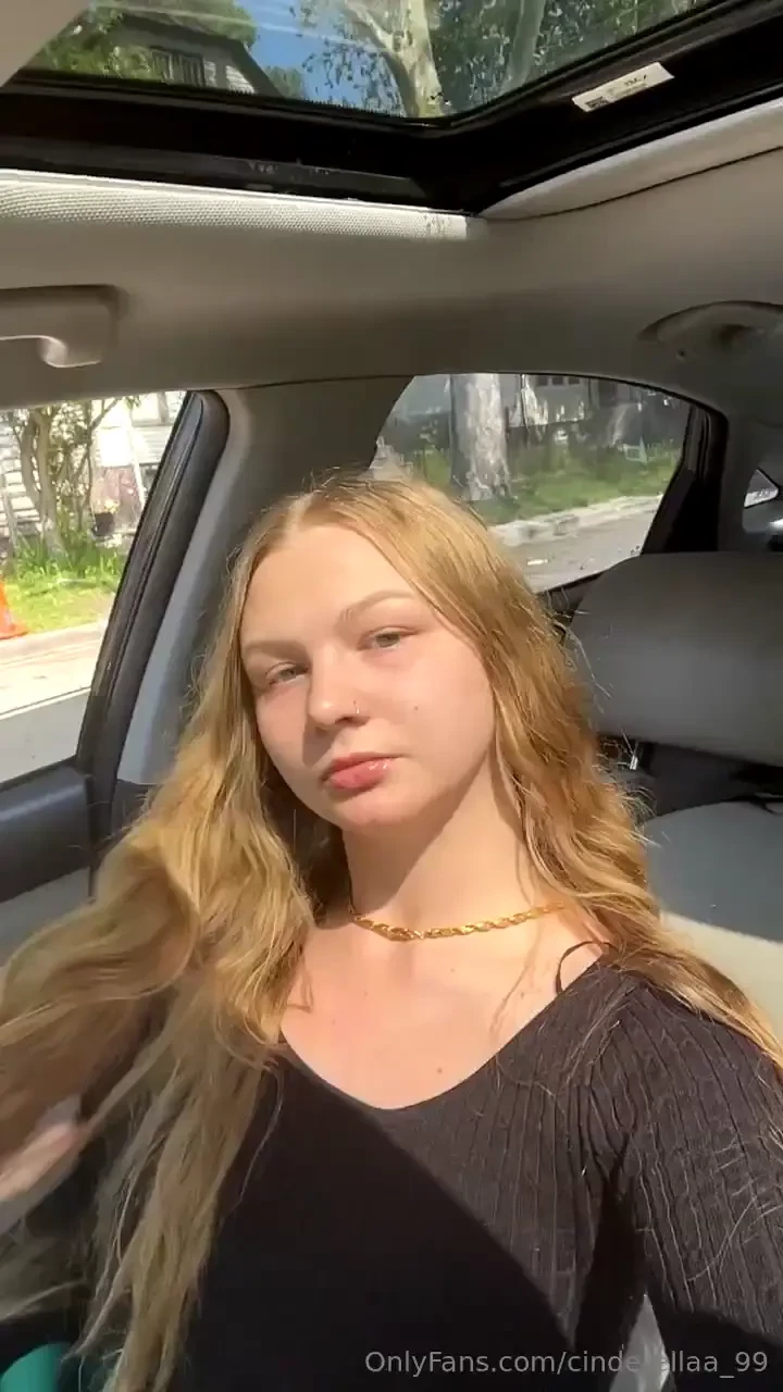 Follow lolaaa 99 