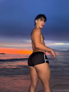 Que beleza o c u do rio here s some pics my lil bro took of me with part 2