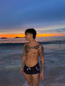 Que beleza o c u do rio here s some pics my lil bro took of me with part 5