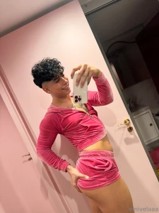 Wanna grab it it s so meaty vip emivelax onlyfans com emivelax