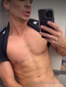 Abs looking good right
