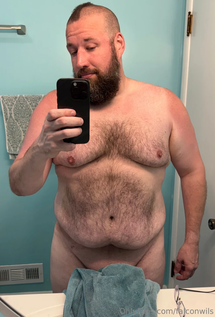 Unlock to remove that inconvenient towel 
