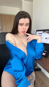 The workplace can be so arousing would you like to be around it