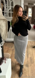 Car pussy flash being a naughty girl and quickly lifting my skirt and part 3