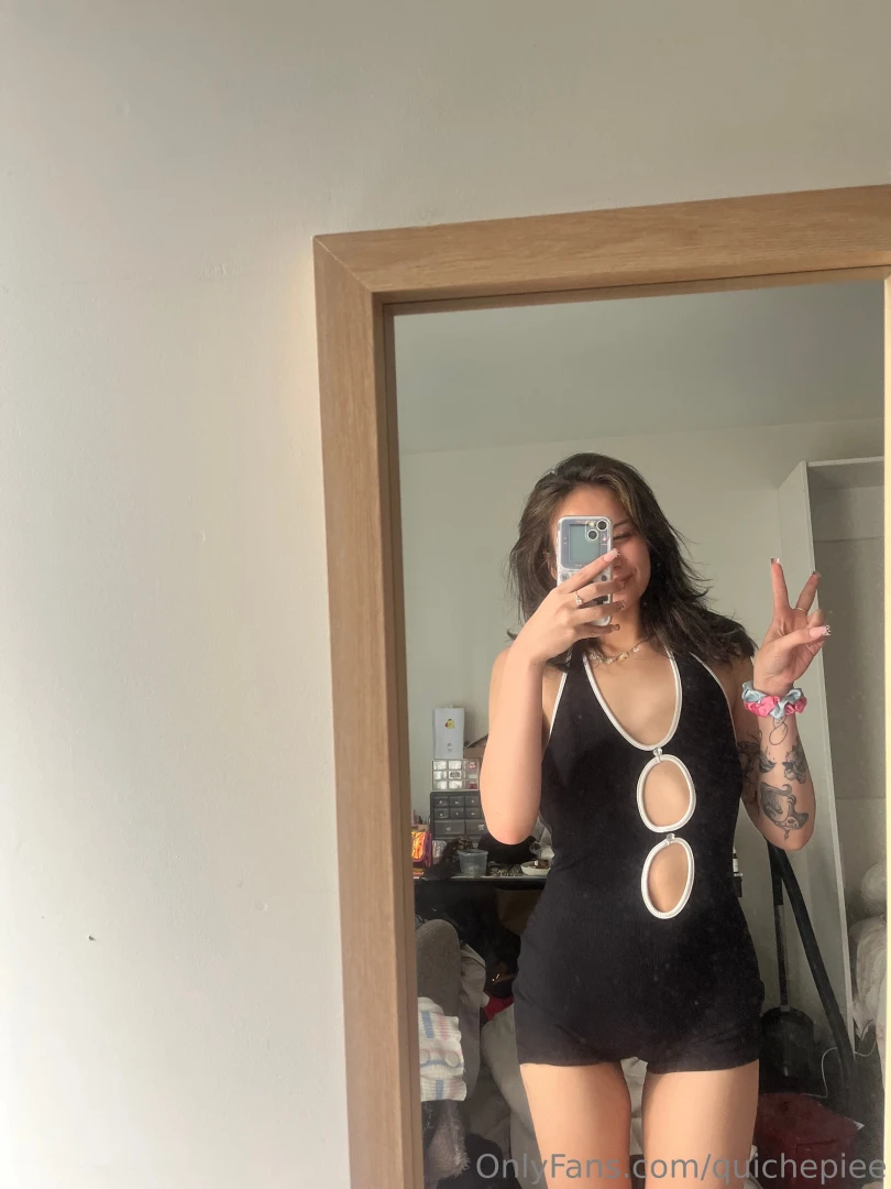 Feeeeeeling summer feeling naughty 