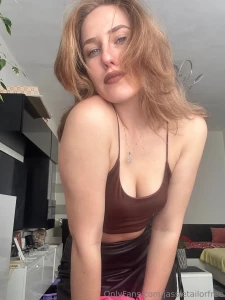 I wnt you to undress me slowly