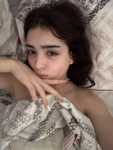 Today i gooned 8 hours used my dads buzzing shaver to cut my armpits i