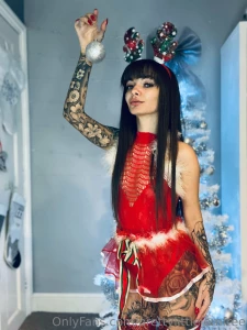 I have no mistletoe would you kiss me under the bauble