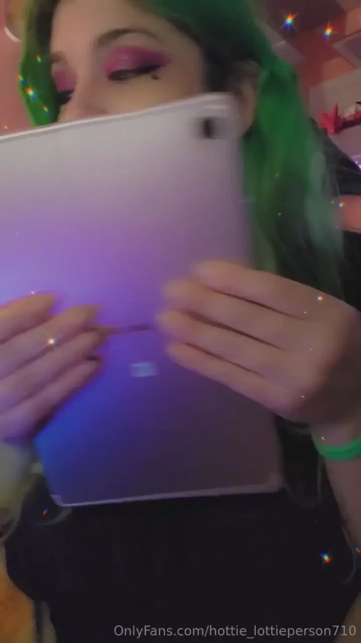 New tablet working on lewd drawings tis fun lol 