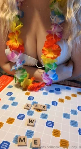 In bed alone rn wbu tip 5 for 10 nudes of me bent over or tip 30 amp part 1