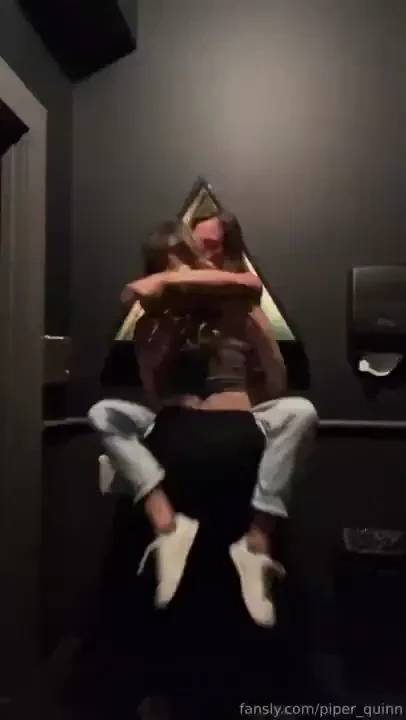Behold my 8th bar fuck guest starring the absolutely sexy kisses_bi_k 