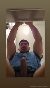 Necesito una boca para acabar