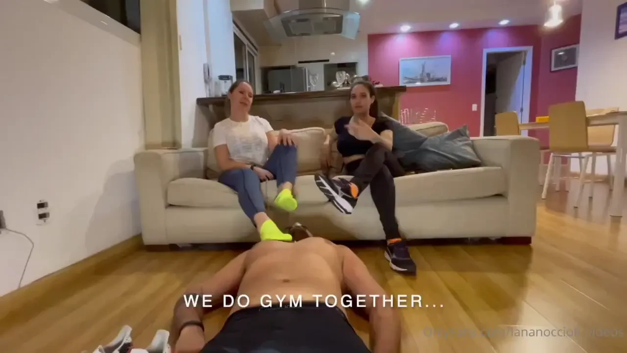 Me and my friend grazigoddess do gym together and sweat a lot today of 