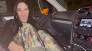 Lana noccioli in footjob - secret footjob in the car after a long day