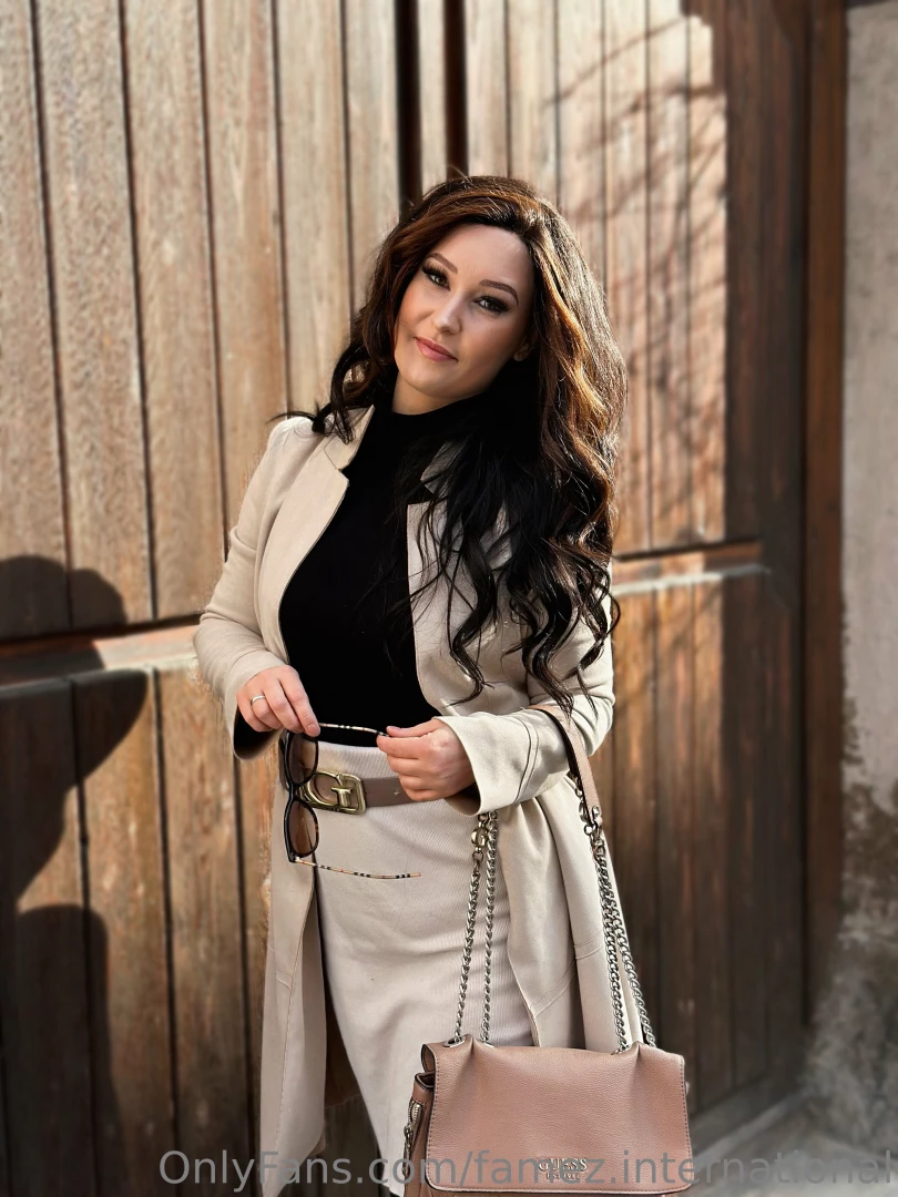 Mi s s scarlett hello sweetie i m scarlett finally i can live out my part 3 