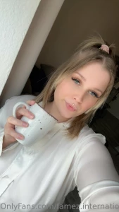 Alicee11 hello i m alice the lively bundle of energy i m super excited part 6