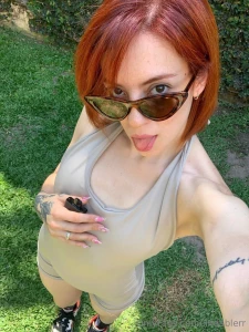 Do you think this pretty face can make you cum