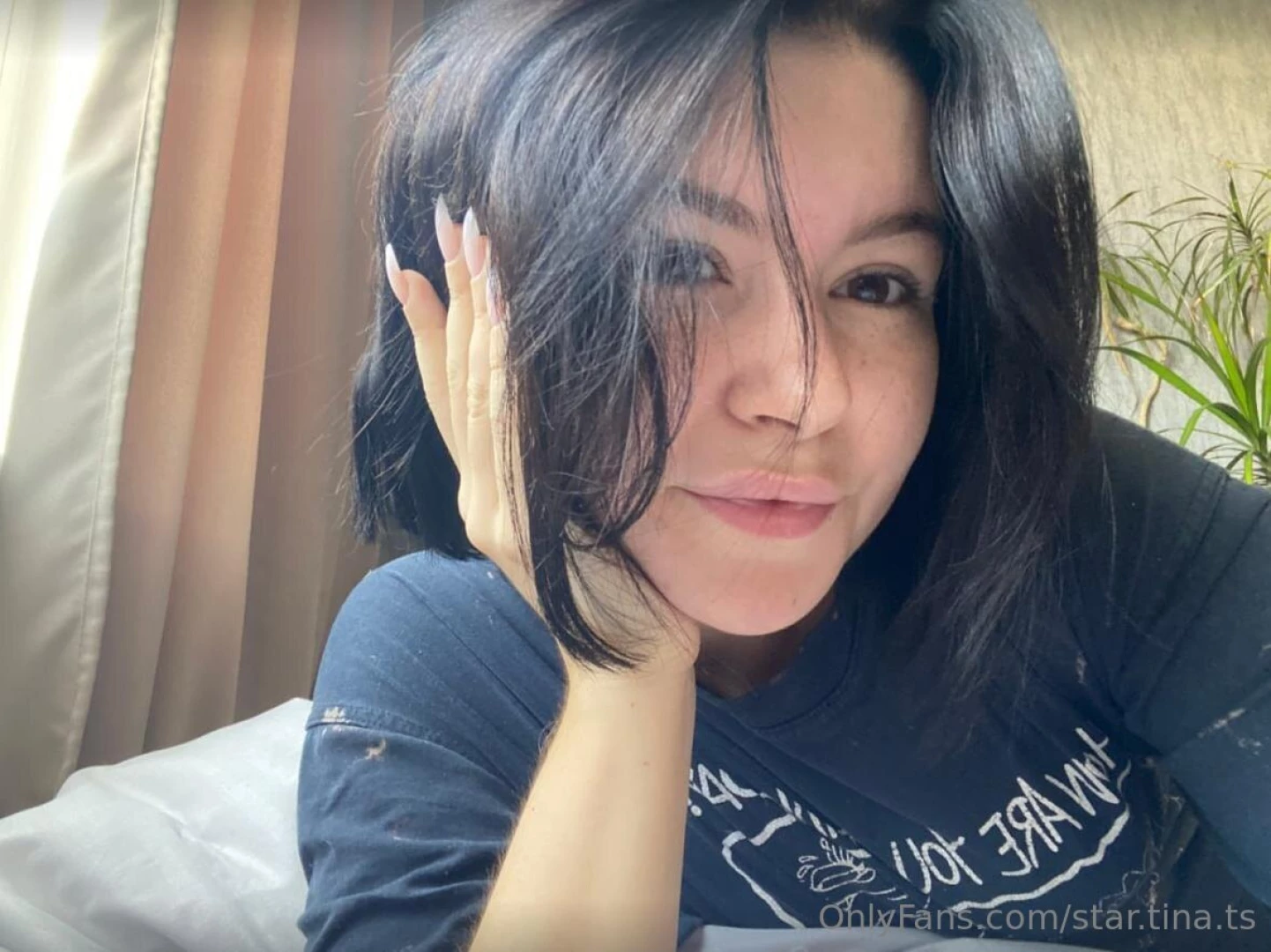 Little hot brunette misslima loves to have fun alone at home she will part 383 