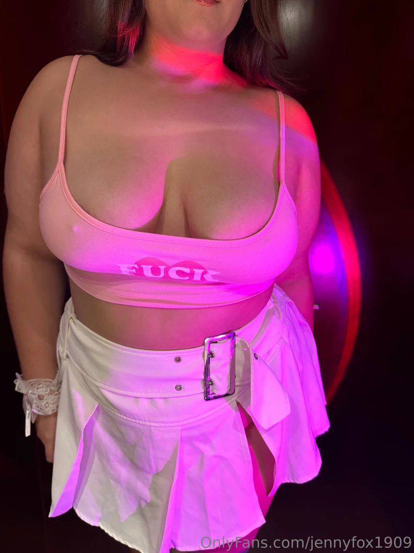 Ask me for a video call i m ready tonight to please you honey 