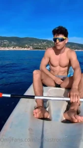 Secondo voi quanti ragazzi riuscir a caricare su questa canoa stay