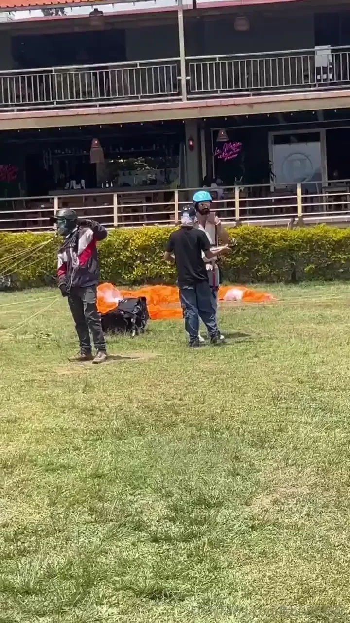 Tienen que vivir esta vaina es lo m ximo 