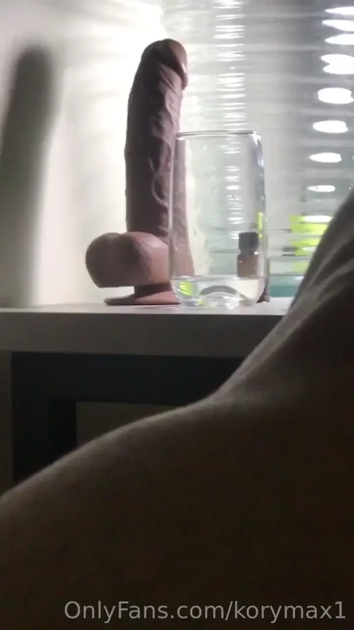 Es tan f cil ponerte a funcionar la mente y la verga 