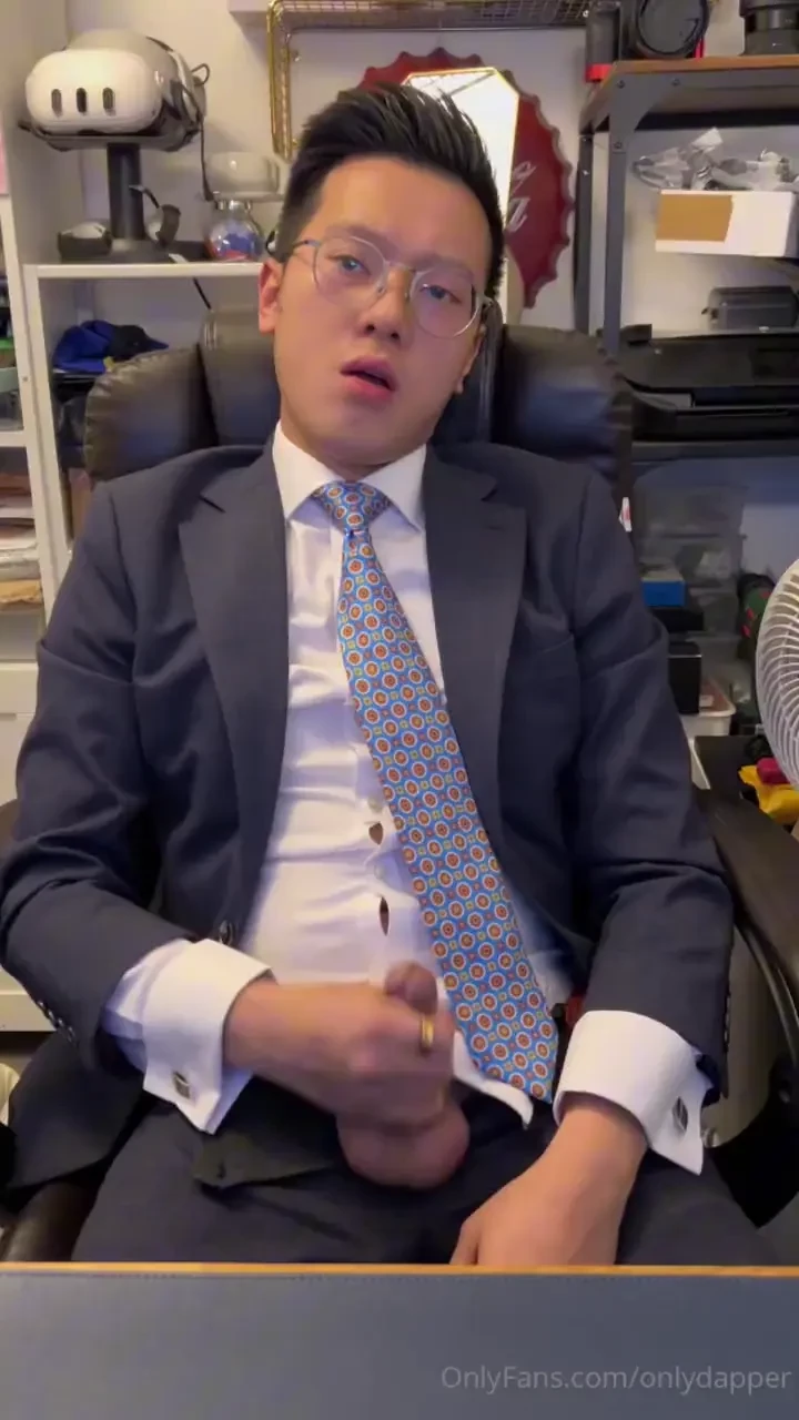 What does thomas fortin lace their ties with every time i wear one it 