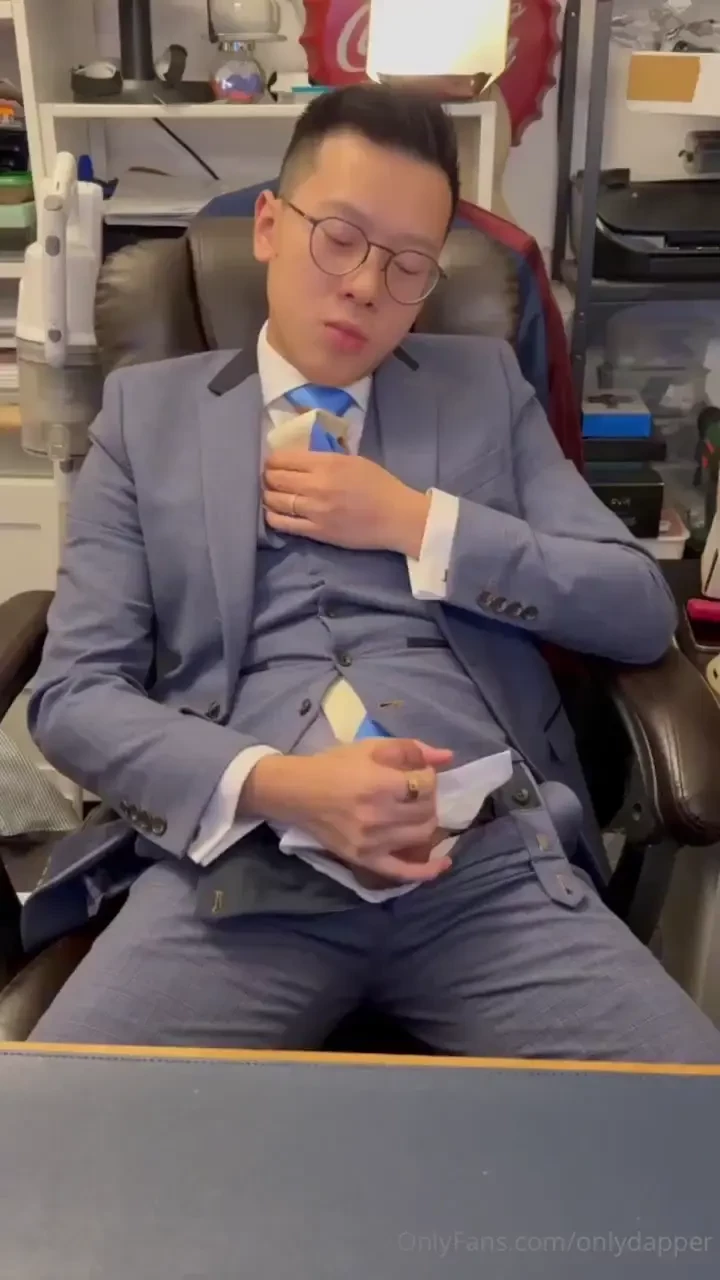 Wearing a thomas fortin tie just makes me so horny and want to was 