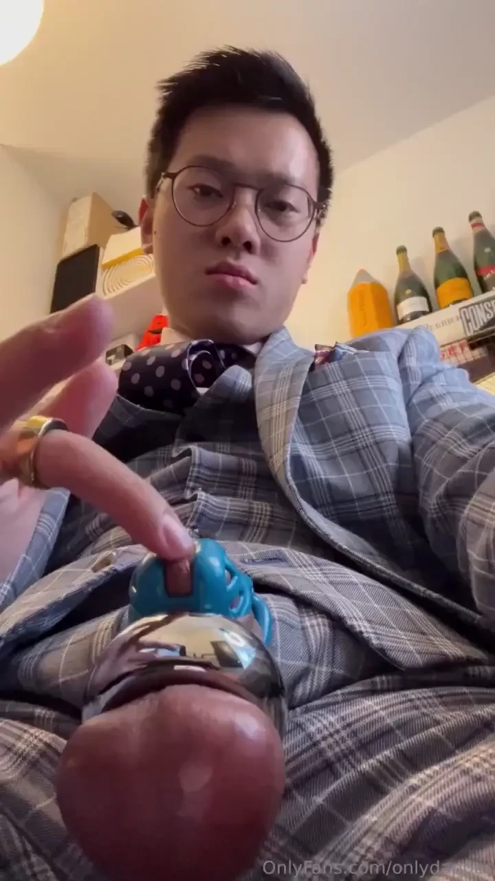 Day 21 locktober day 10 what s better than being in a 3 piece suit part 1 