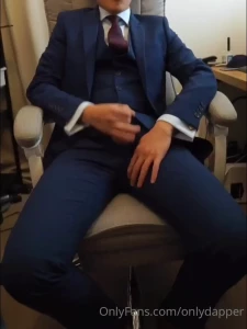 Got so horny in my office wish some office slut could take my load