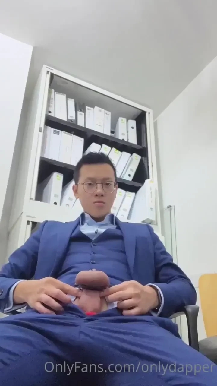 Day 31 - join me in the file room how are balls still soooo full after 