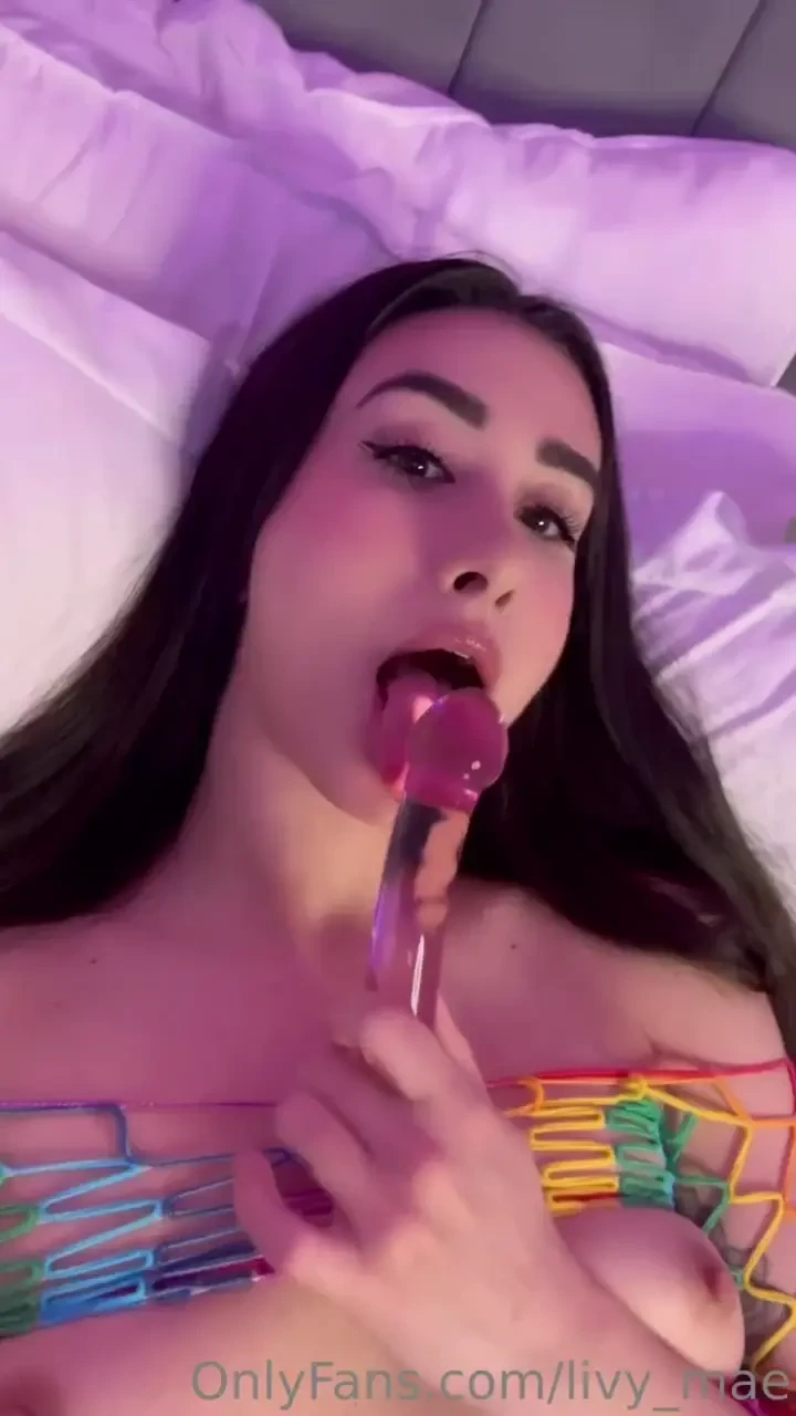 Glass dildos are my fav 