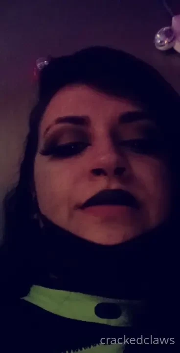 Shego dr0wns herself in shittily made drinks to stomach social 