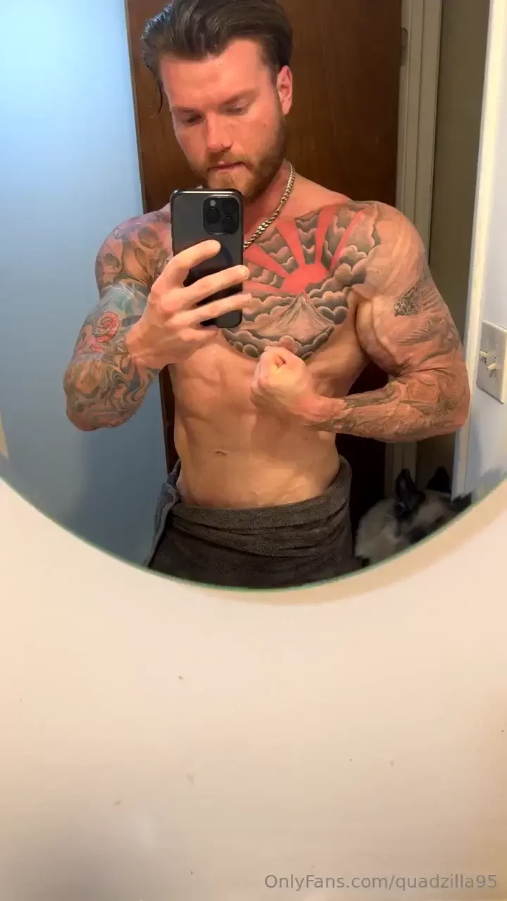 Good morning daddy needs a massage who wants to help 