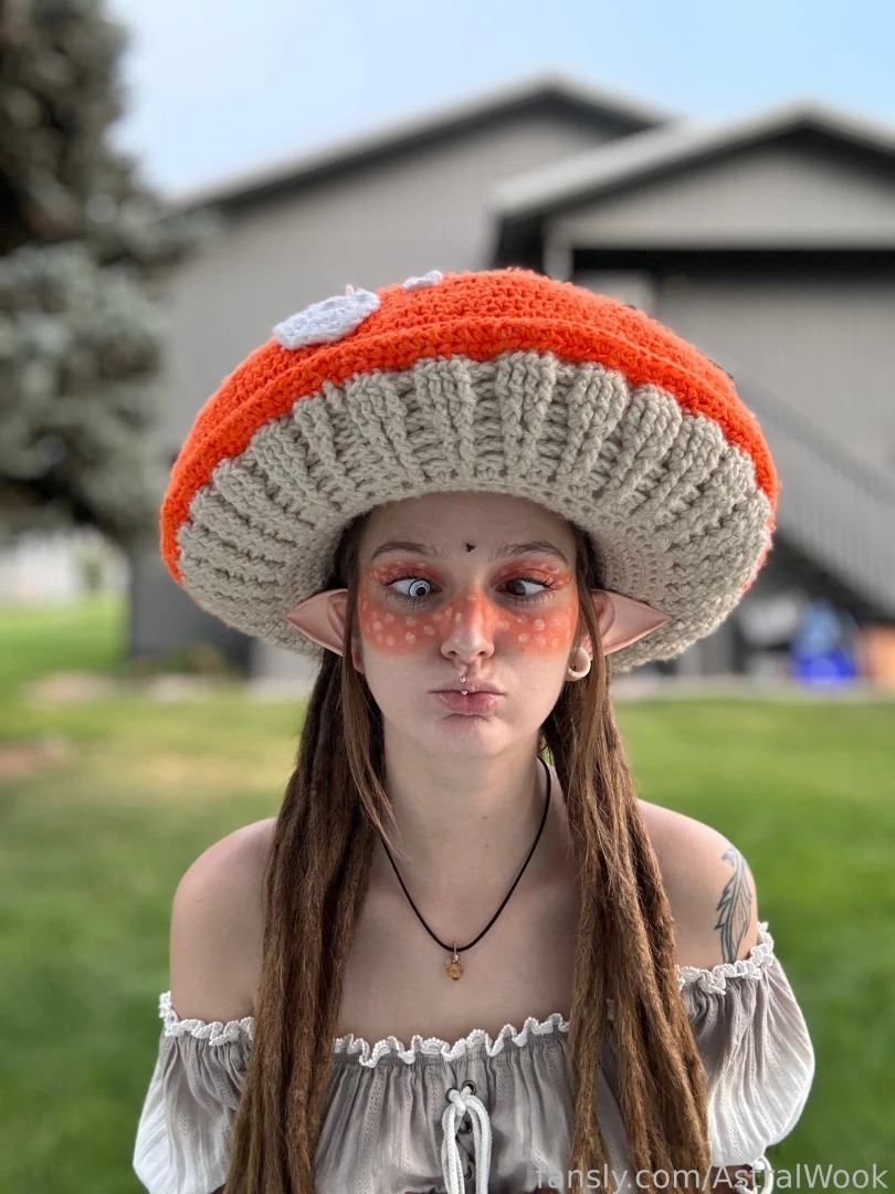 I was thinking of changing my fansly set up a lil bit getting rid of part 1 