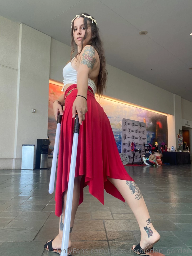 Anyone here go to con 