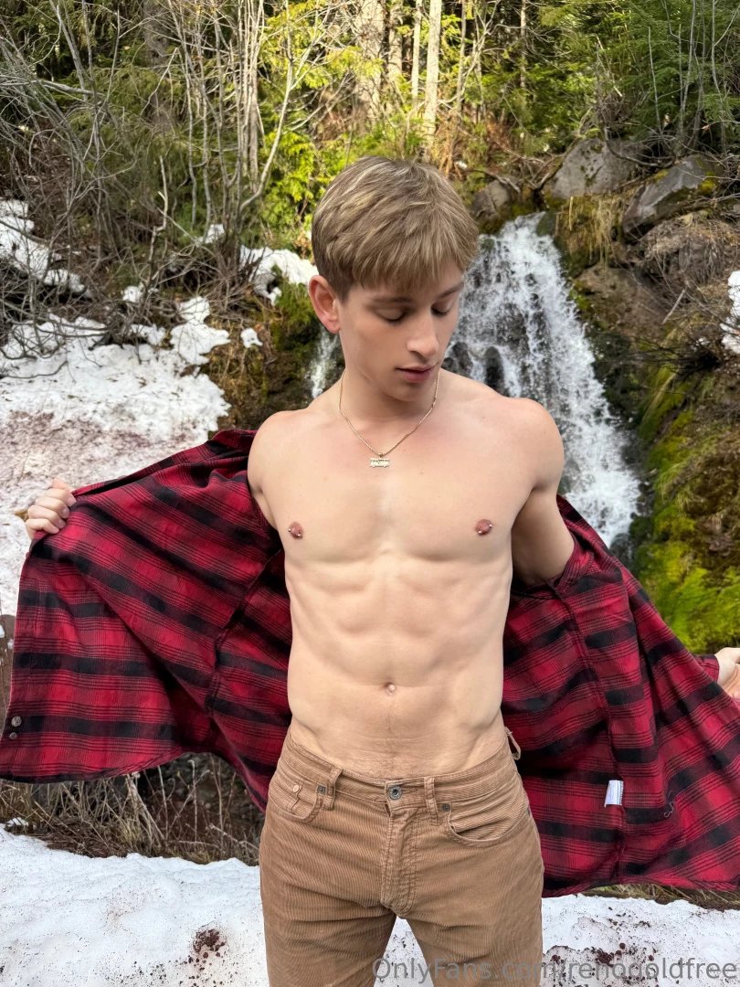 Do you like guys with nipple piercings 