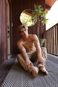 I do kinda look like a surfer boy huh