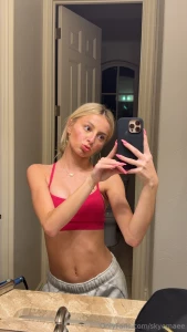 Message me babes let s get freaky
